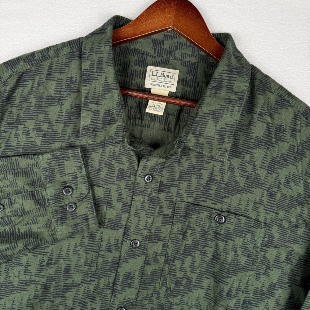 L.L. Bean Lightweight Flannel Shirt Mens XL Green Forest Tree Print L/S 515129